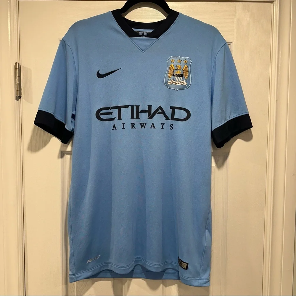 Manchester City 2013/2014 Home Jersey, Medium, Aguero 16, Football, Soccer - Picture 1 of 7